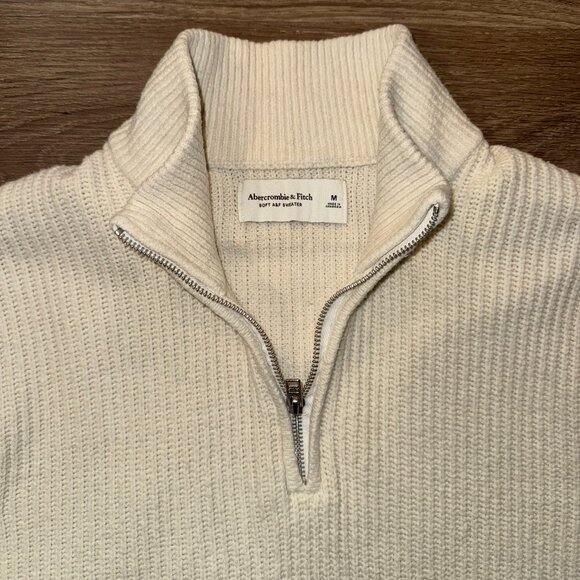 Abercrombie Cream Elevated Quarter-Zip Sweater (Medium) - Picture 2 of 3